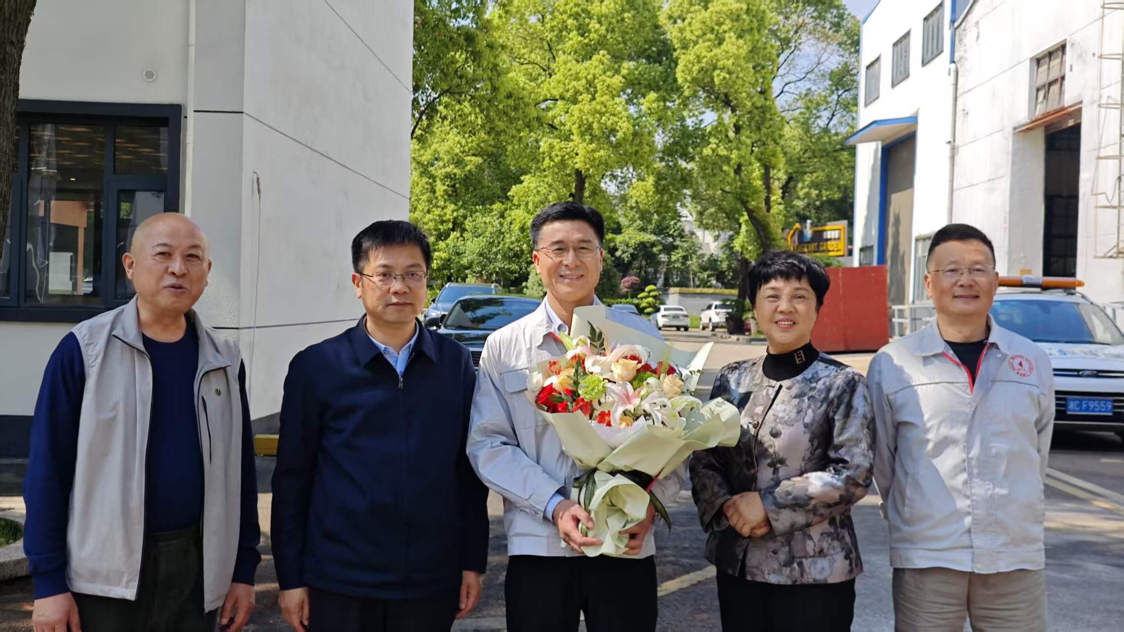 雨湖区区委书记陈小平一行走访mk网-mk网（中国）
公司